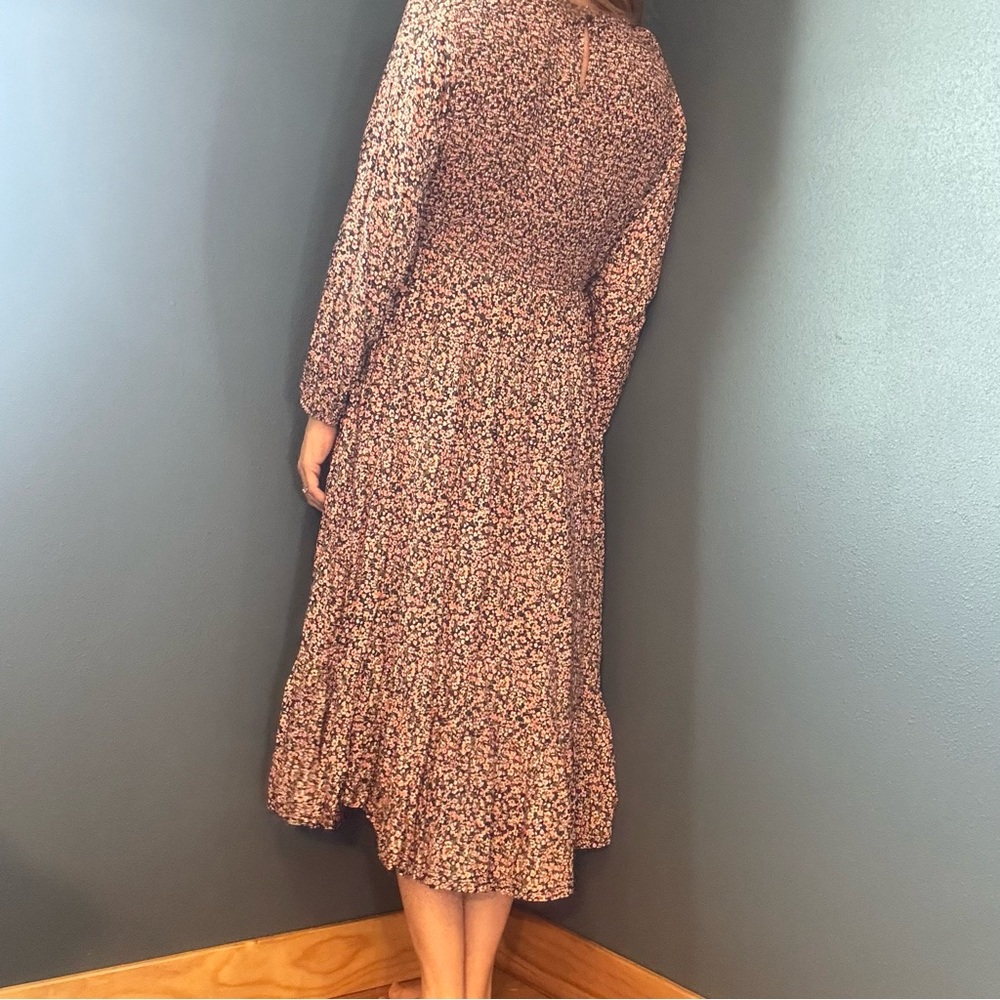 Old Navy Long Sleeve Navy & Pink Floral Maxi Dress - Picture 3 of 10
